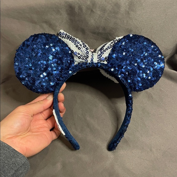 Disney Cruise Line Nautical Minnie Ears Headband - Picture 2 of 5
